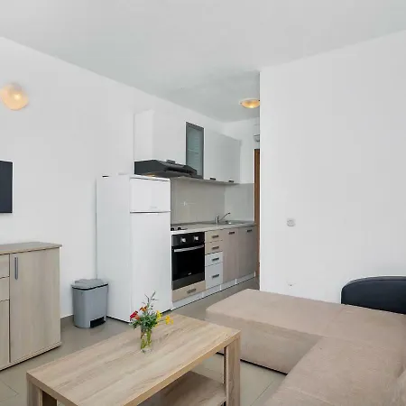 Lägenhet Rubin-6 By Interhome