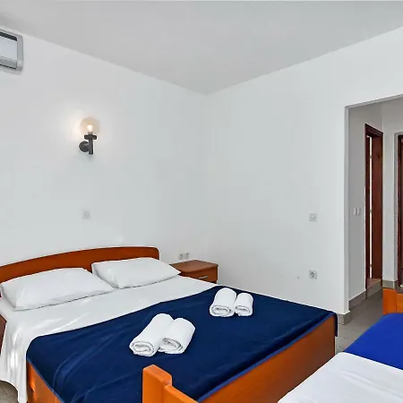 Lägenhet Rubin-6 By Interhome