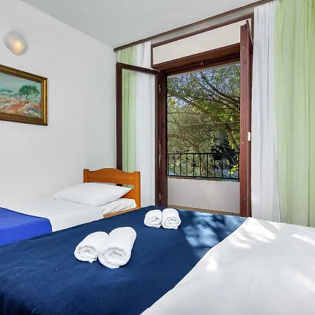 Rubin-6 By Interhome Lägenhet