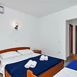 Apartamento Rubin-6 By Interhome