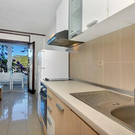 Rubin-6 By Interhome Appartement